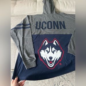 NWT Boxercraft UConn Hooded T-shirt